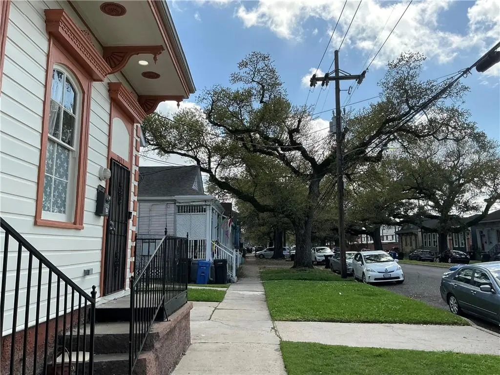 Photo of Listing #2546450