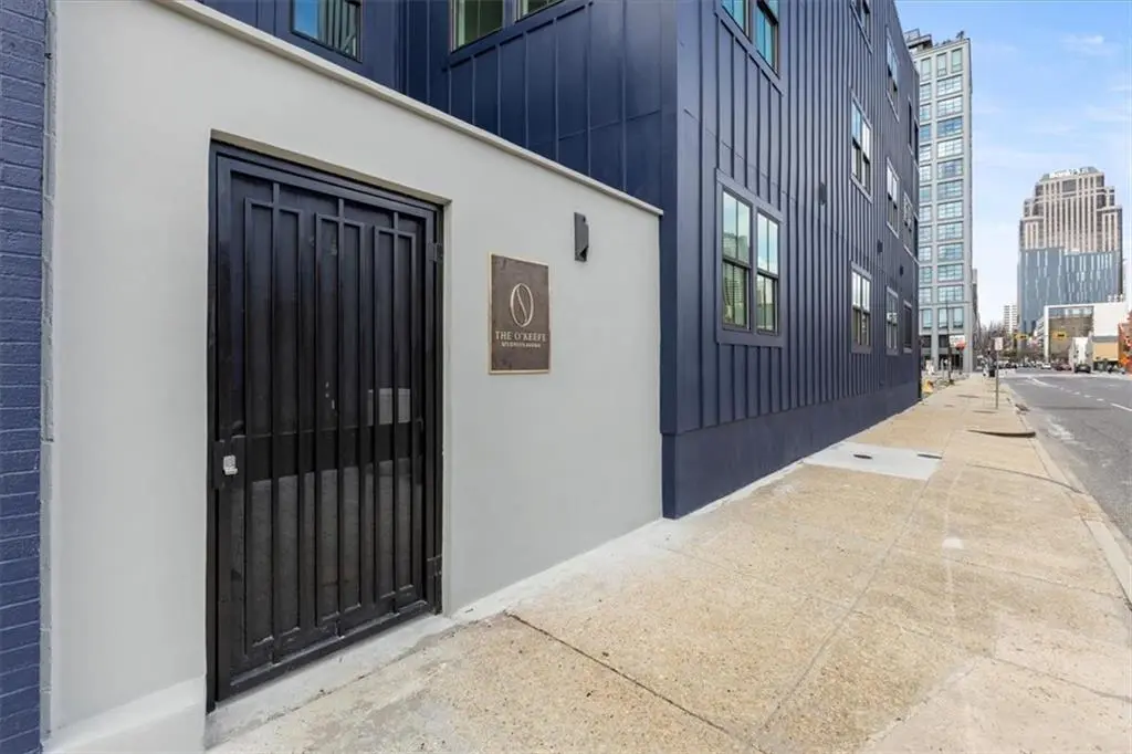 Photo of Listing #2546905