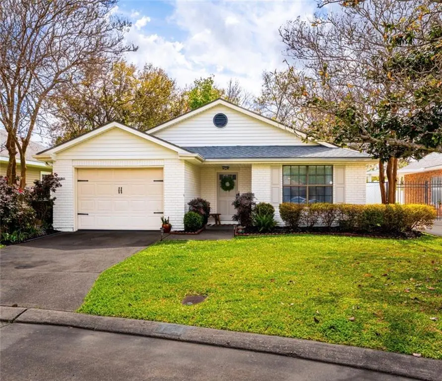 Photo of Listing #2547099