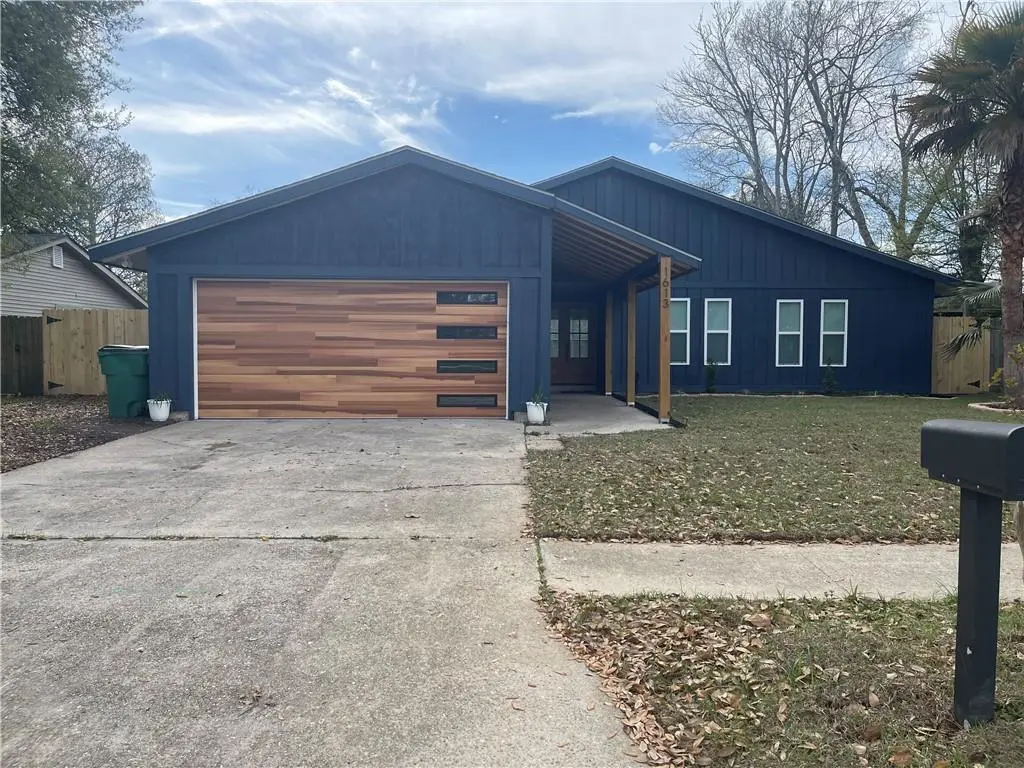 Photo of Listing #2547393