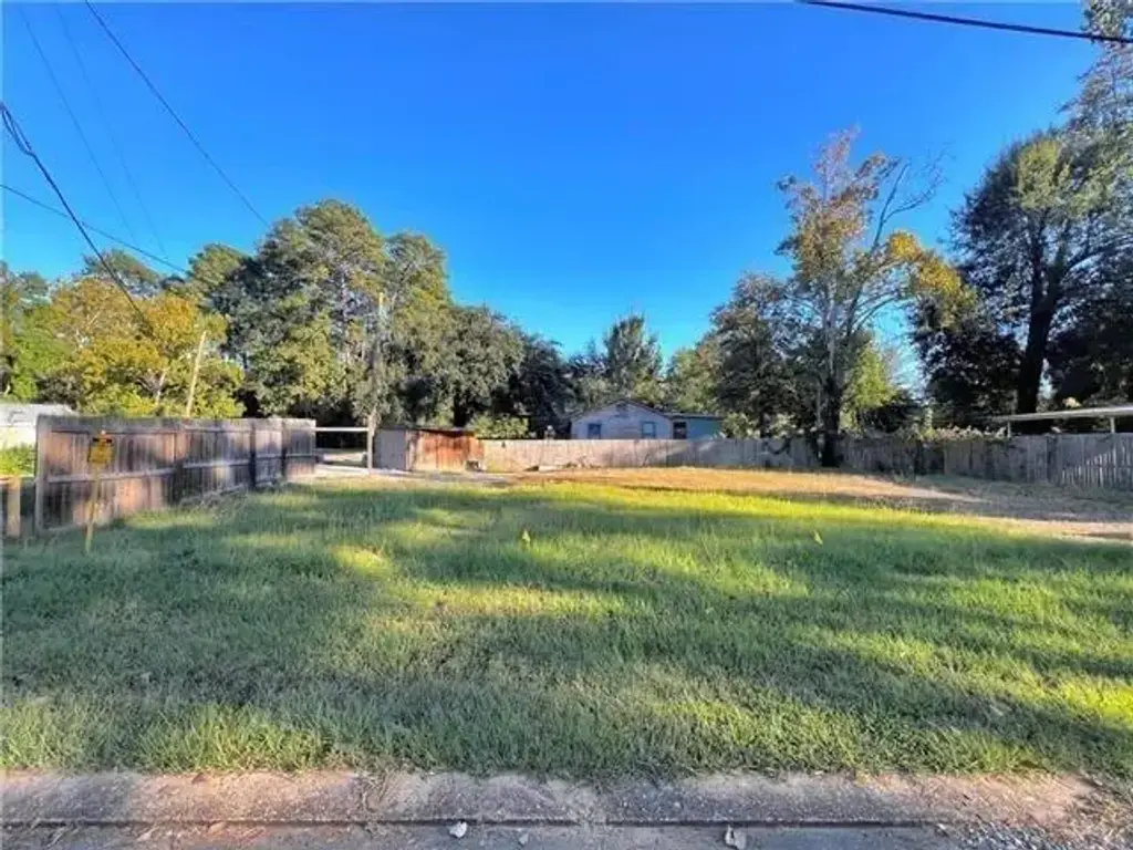 1508 Holloway Dr , Pineville