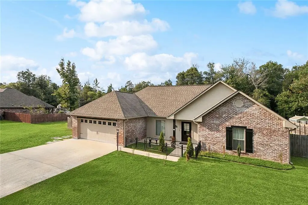 Photo of Listing #2550691