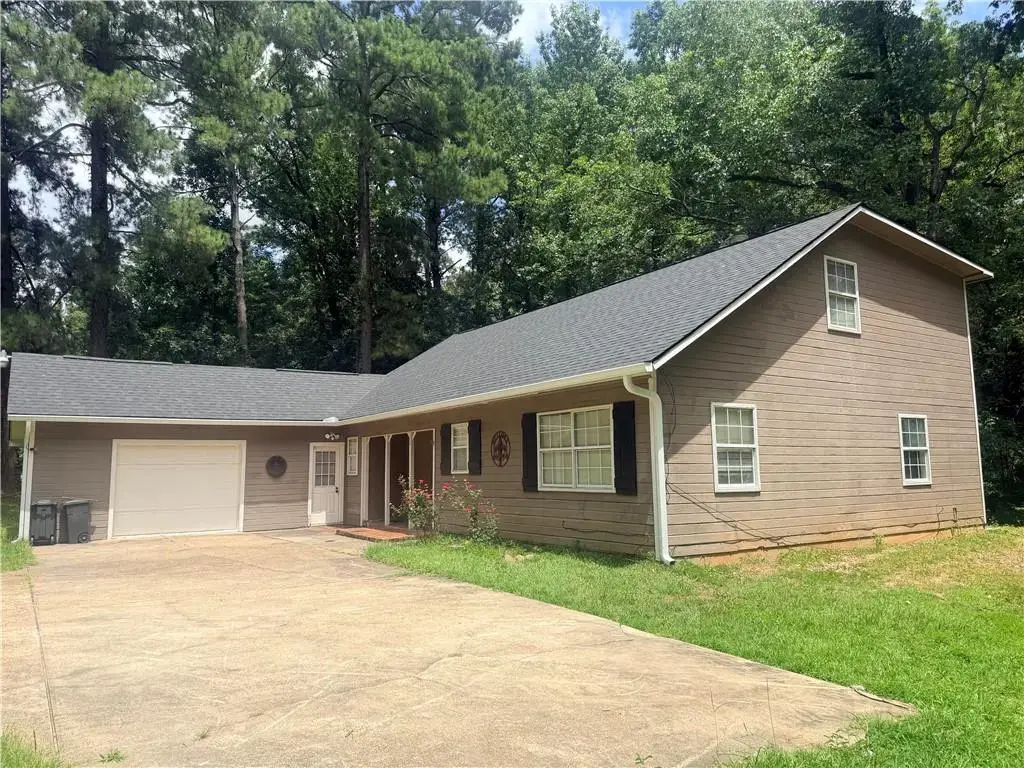 956 Stones Way Dr , Pineville