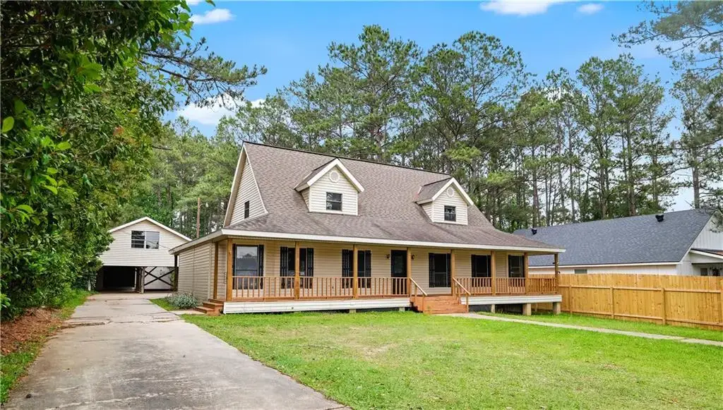 6530 Magnolia Dr , Pineville