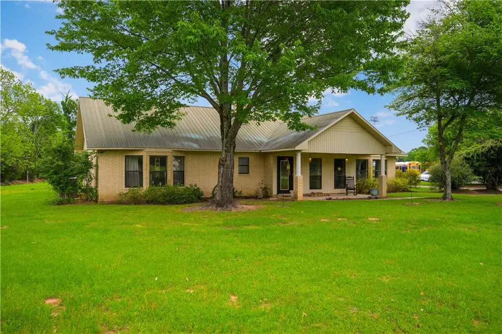 1107 E 5th St , Natchitoches