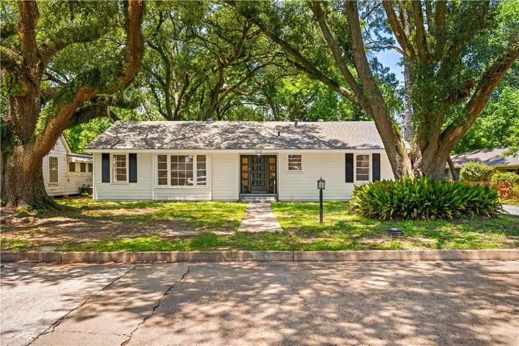 3318 Halsey St , Alexandria