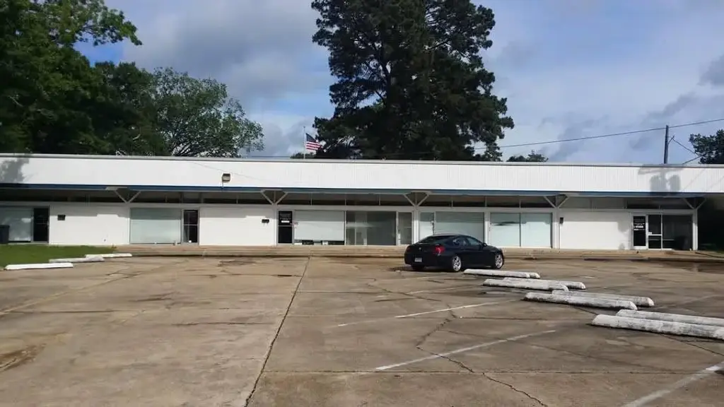 818 Main St A,b,c, Pineville