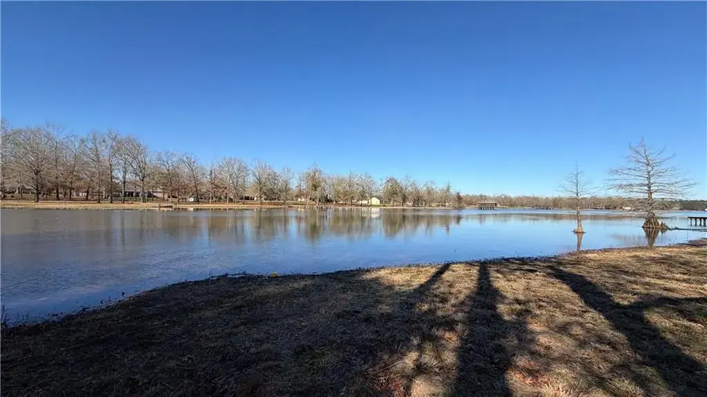 241 Peninsula Dr , Natchitoches