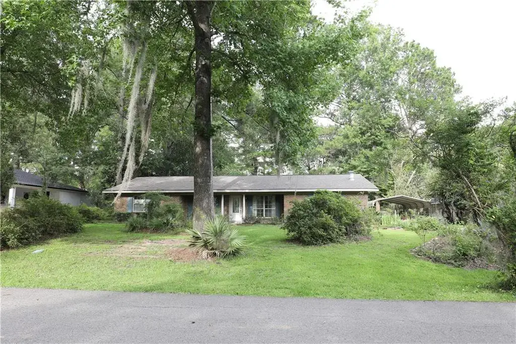 506 Holiday Cr , Pineville