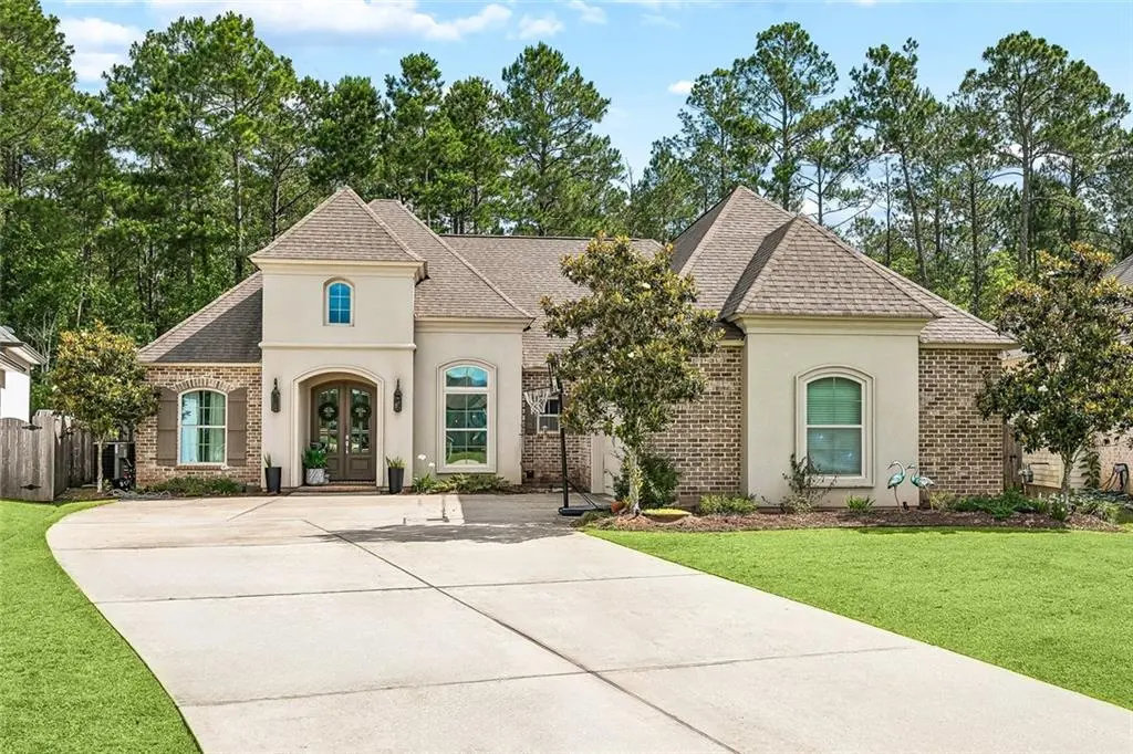 Photo of Listing #2563172