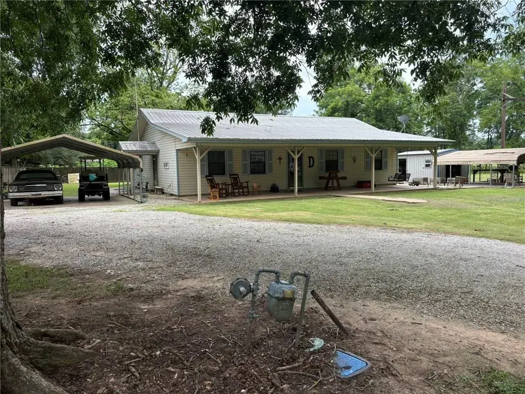 566 River Rd , Alexandria