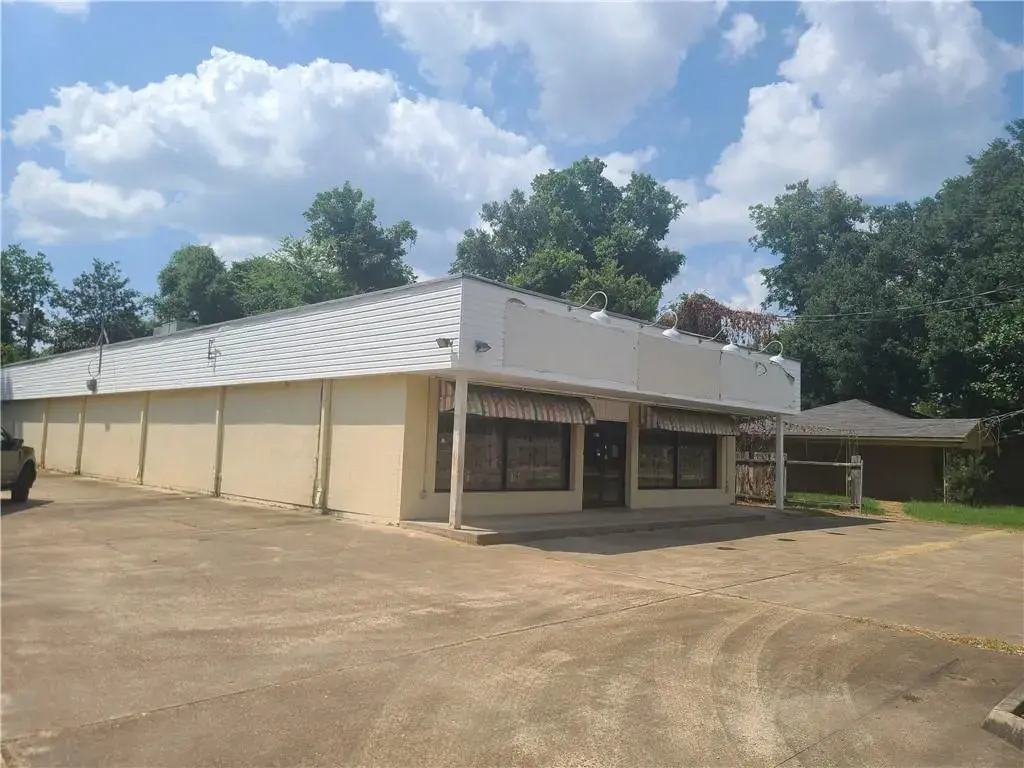 5620 Jackson St , Alexandria