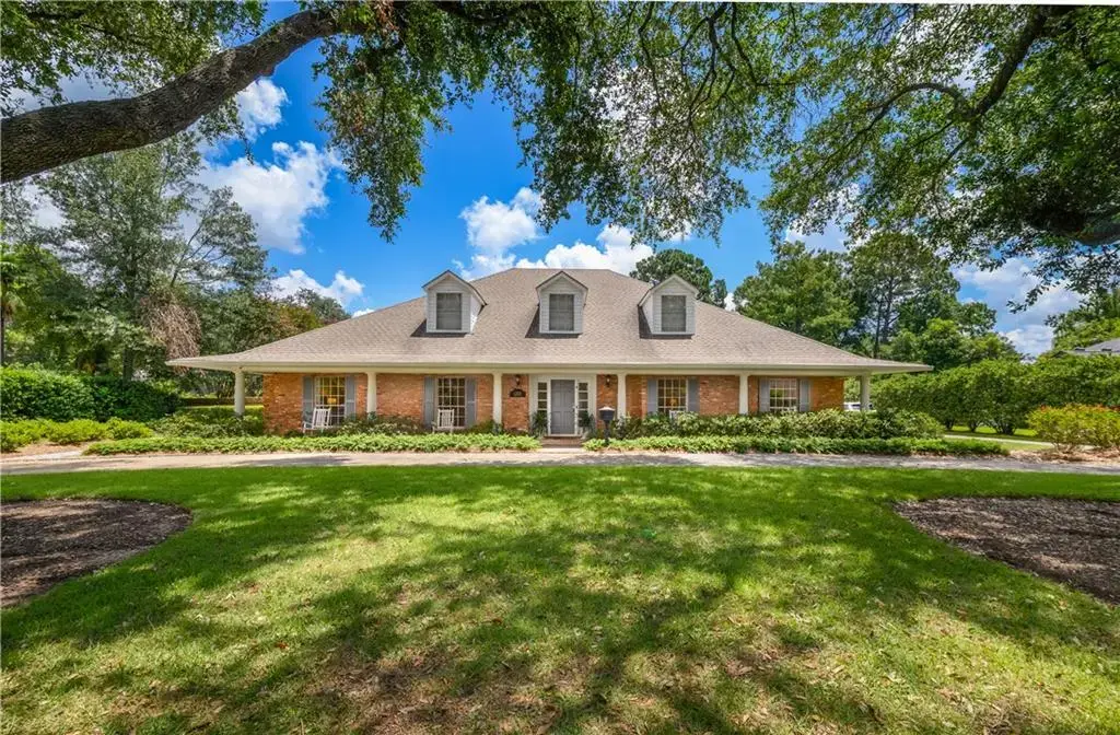 1203 Heyman Ln , Alexandria
