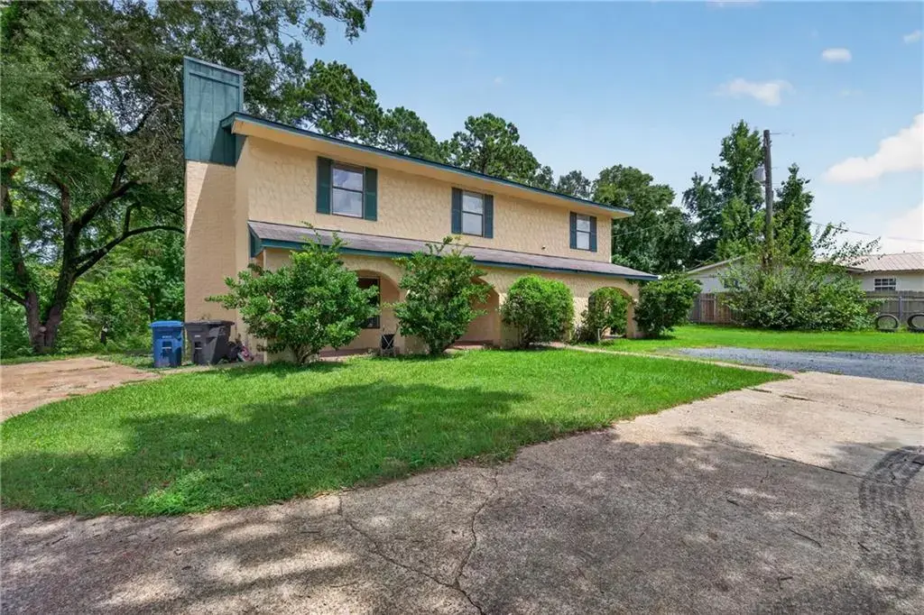 1337 Washington St , Natchitoches