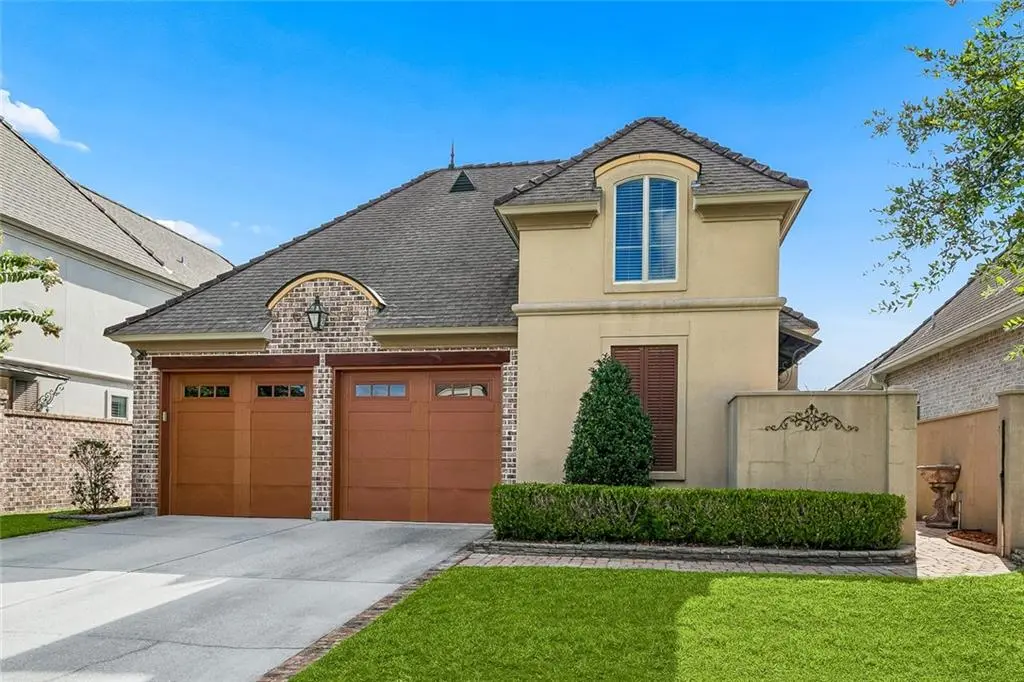 Photo of Listing #2569703
