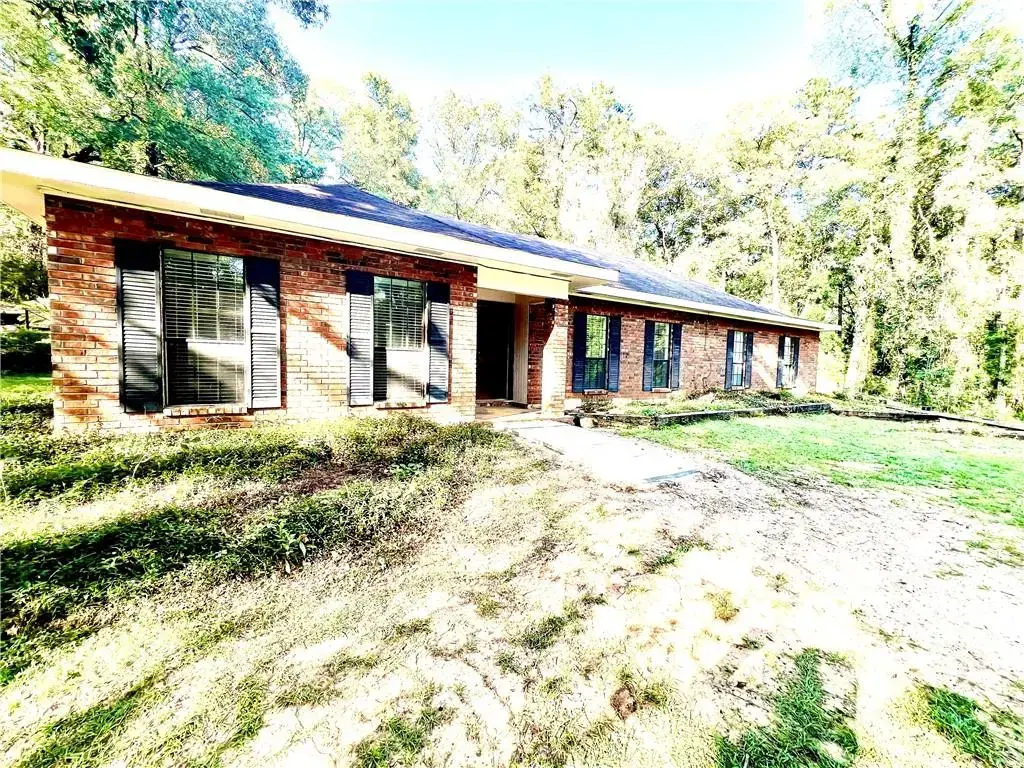 913 Ridgeview Dr , Pineville