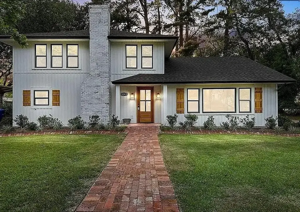 1242 Williams Av , Natchitoches