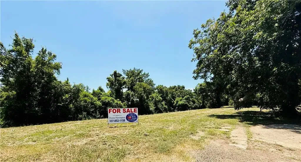 303 South Court Dr , Natchitoches
