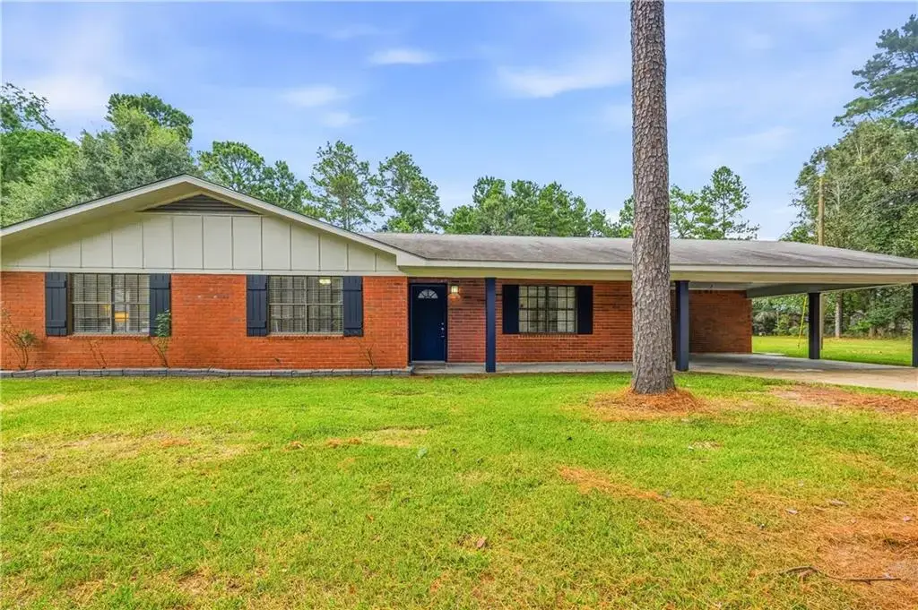 132 Carl Cr , Pineville