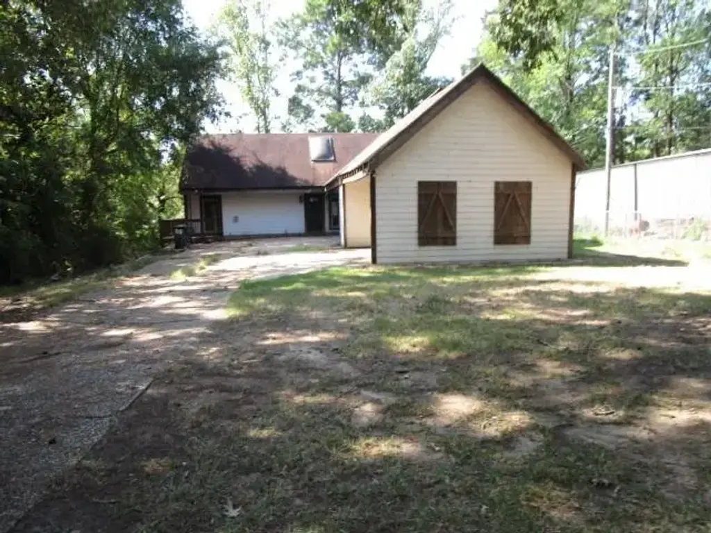 191 Campbell Dr , Natchitoches
