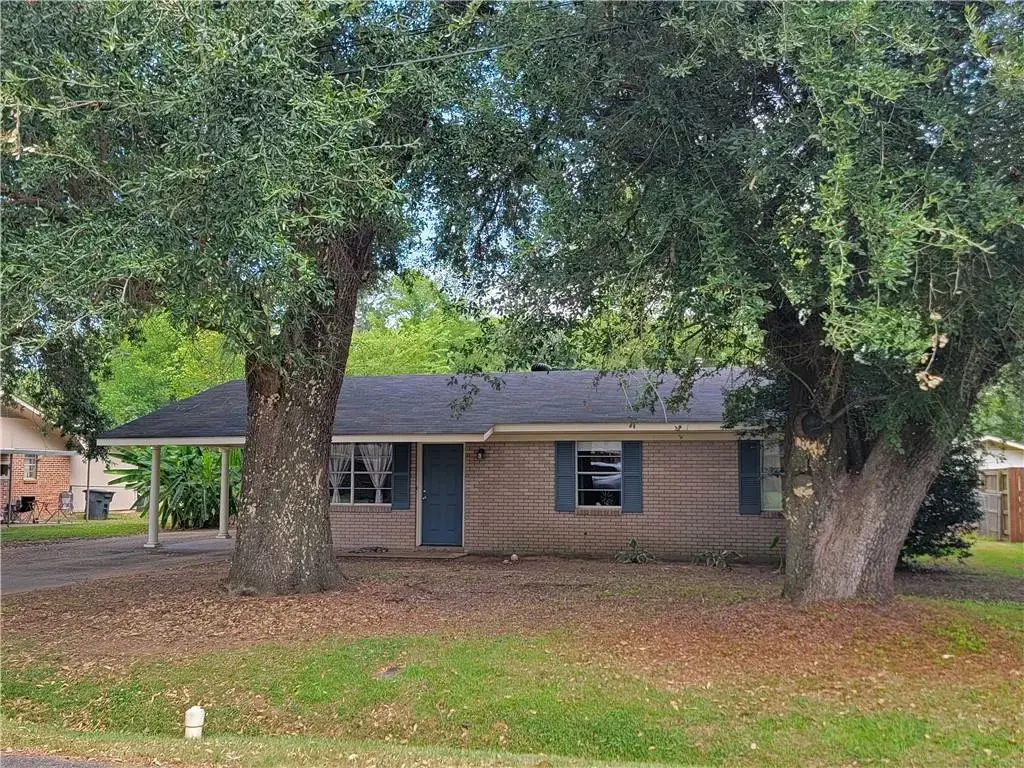 1521 Edna Av , Natchitoches
