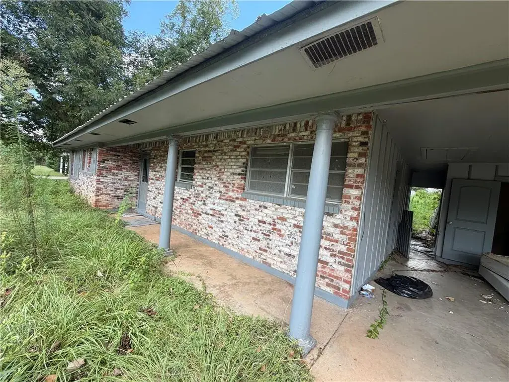 2311 Magnolia Ln , Alexandria