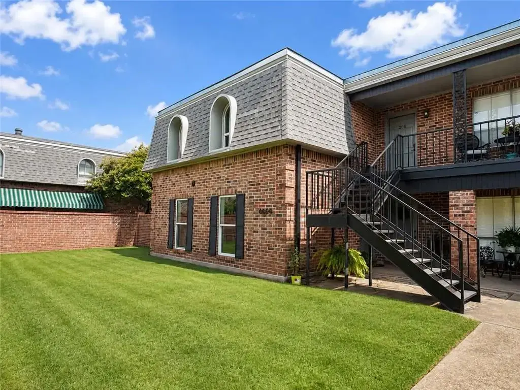 4604 Parliament Dr 107, Alexandria