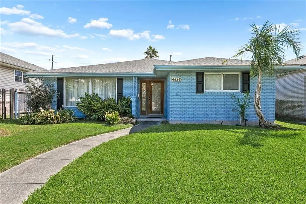 Photo of Listing #2574883
