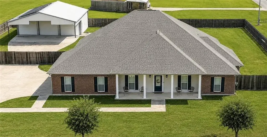 304 Buckeye Ridge Lp , Deville