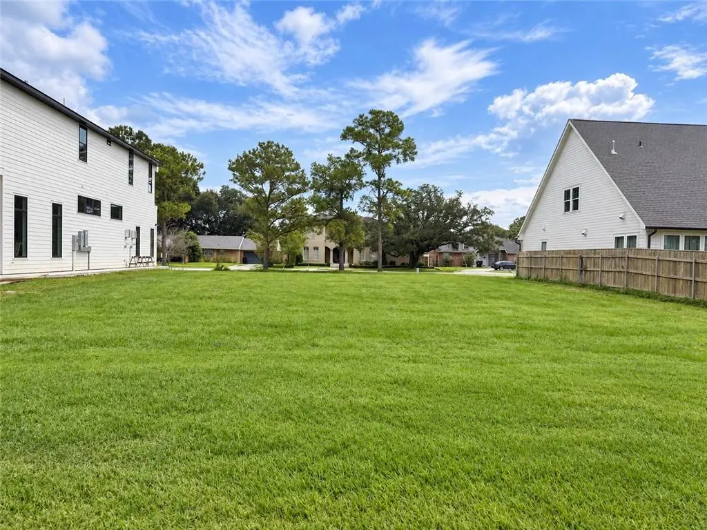Photo of Listing #2576521