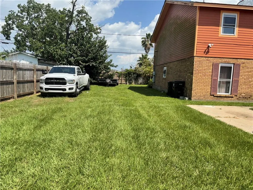 Photo of Listing #2576835