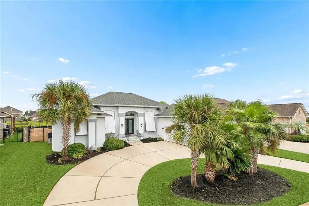 Photo of Listing #2576923