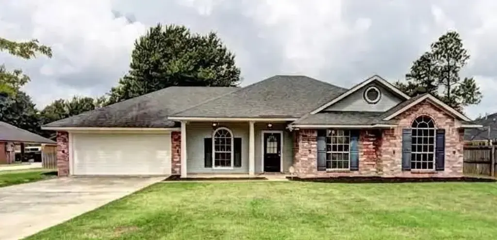 524 Lindsey Cr , Natchitoches