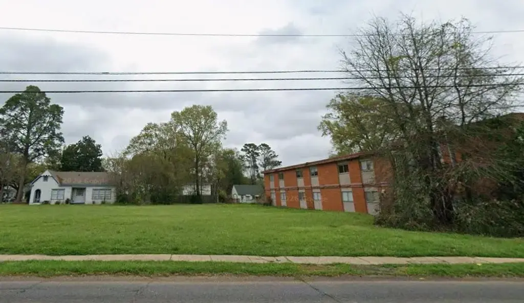 712 University Pk , Natchitoches