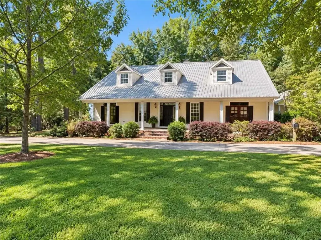 152 Wonder Lane, Pineville