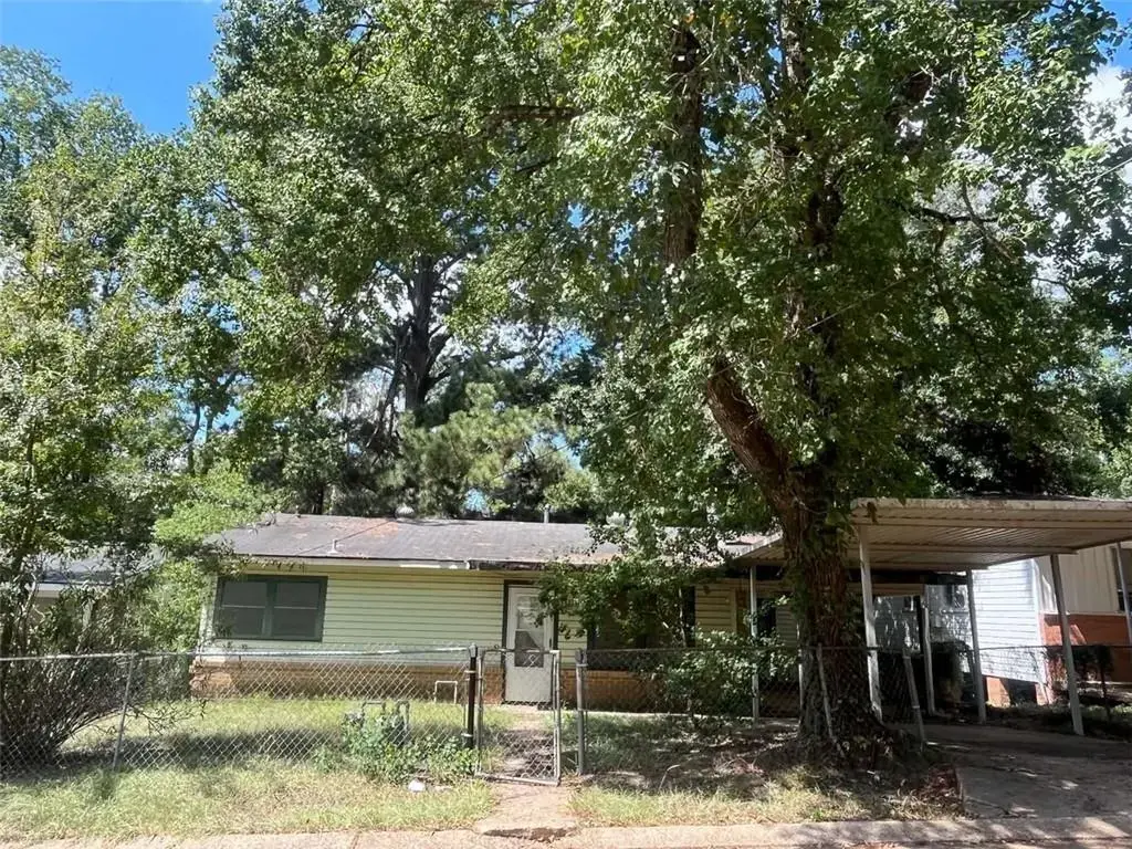 1311 Jeannie St , Pineville