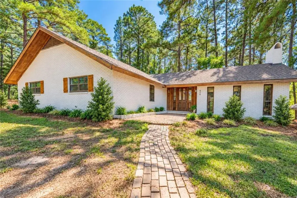 424 Azalea Av , Pineville