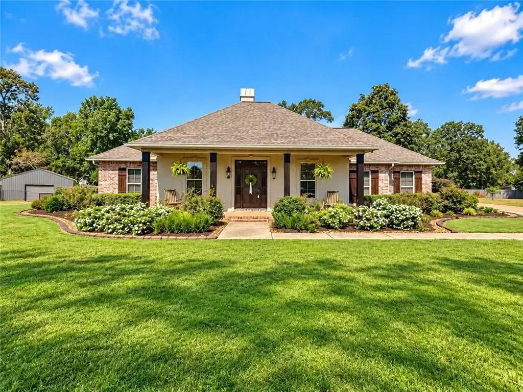 1029 Hidden Hills Dr , Pineville