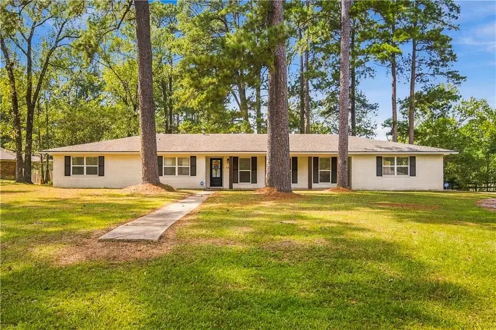 451 Azalea Av , Pineville