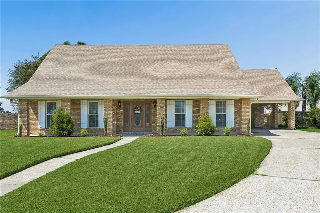 Photo of Listing #2578745