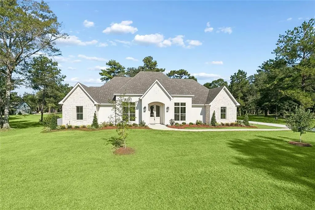 Photo of Listing #2579175