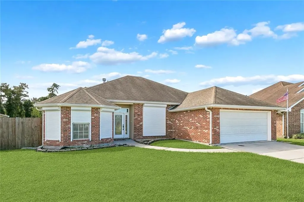 Photo of Listing #2581875