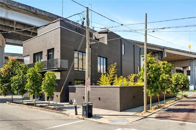 1131 Tchoupitoulas Street, New Orleans