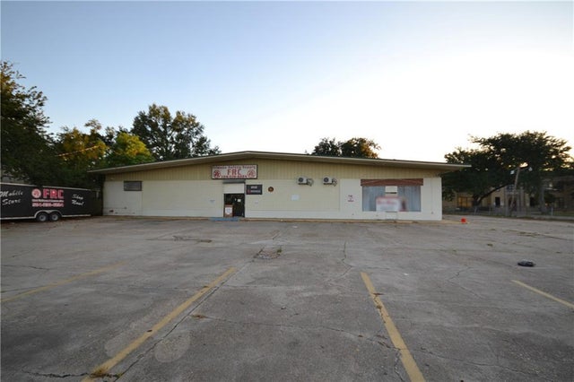 194 W 5th Street, La Place