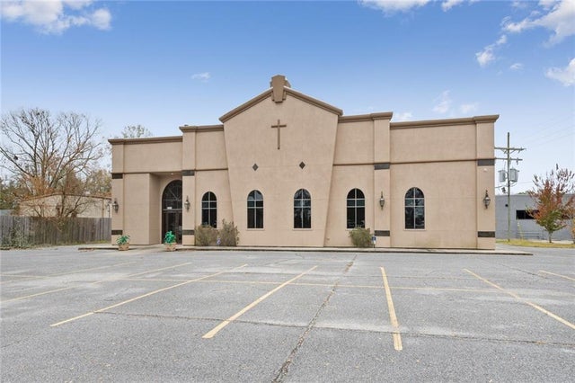 10770 Greenwell Springs Road, Baton Rouge