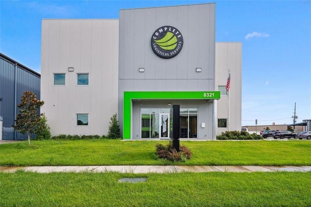 8321 Lafitte Court, Chalmette