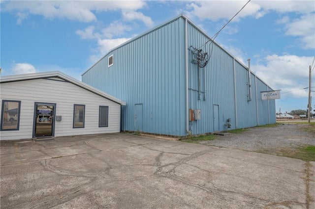 710 Apple Street, Norco