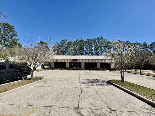 4011 Highway 59, Mandeville