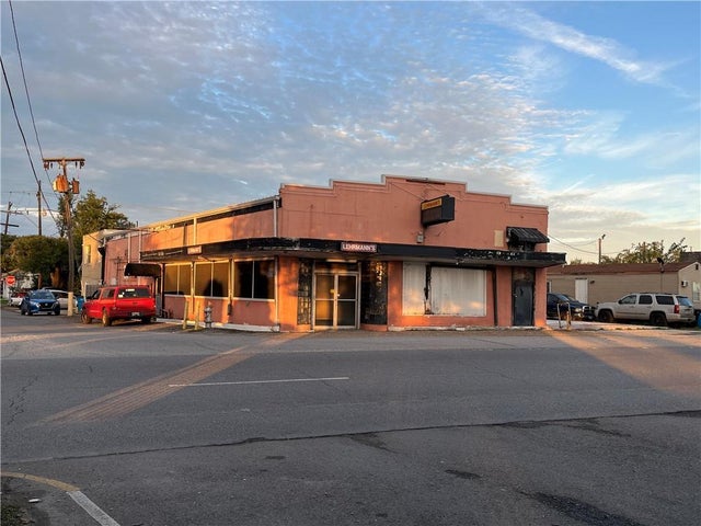 135 W Street Bernard Hy, Chalmette