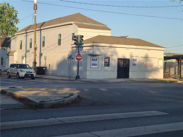 1935 Louisiana Av, New Orleans